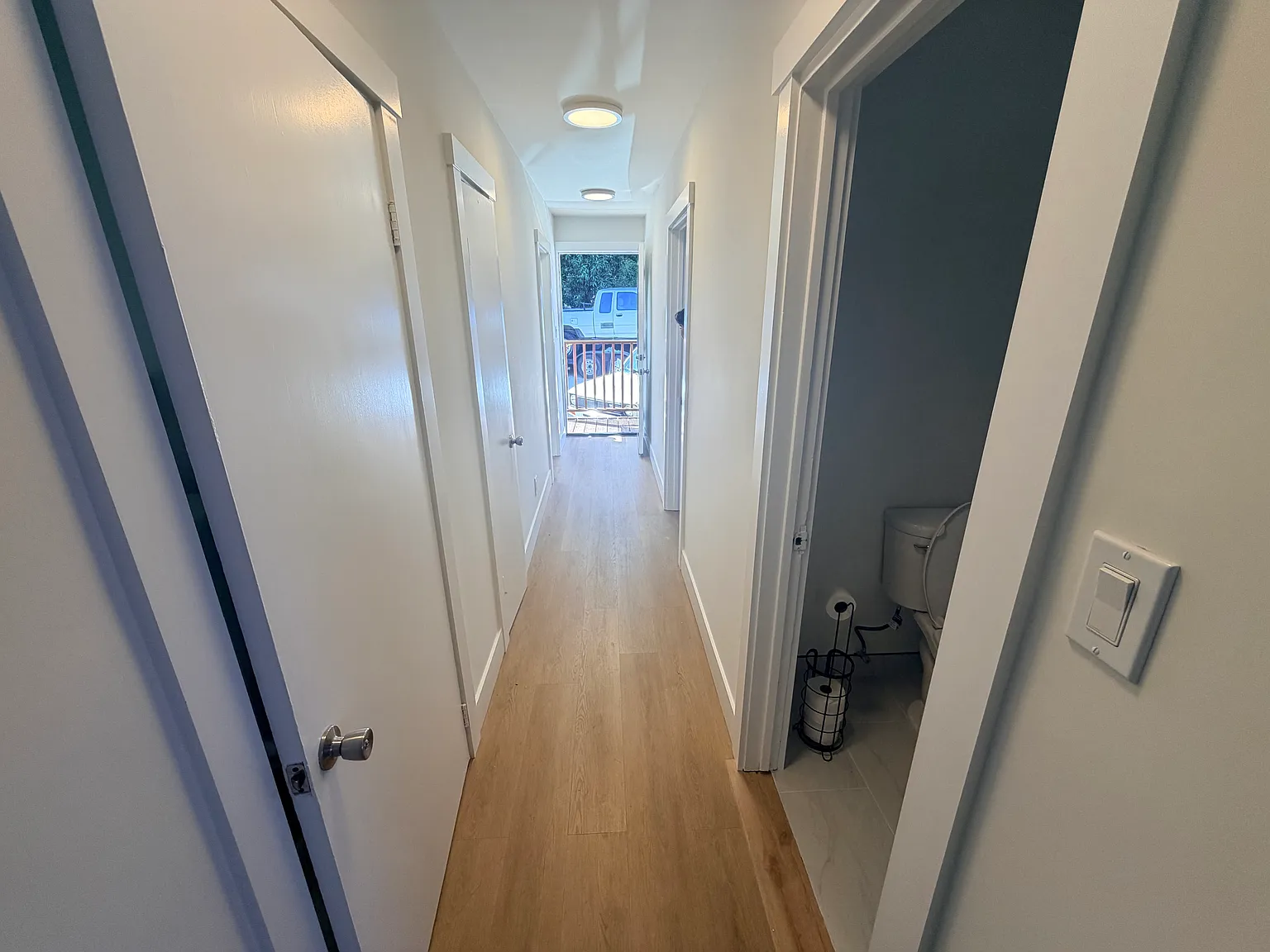3 bed, 2.5 bath, 1375 sqft, $4,500 — Photo 4