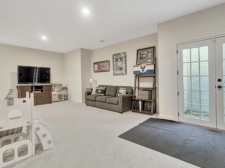 5231 Winter View Dr — Photo 70