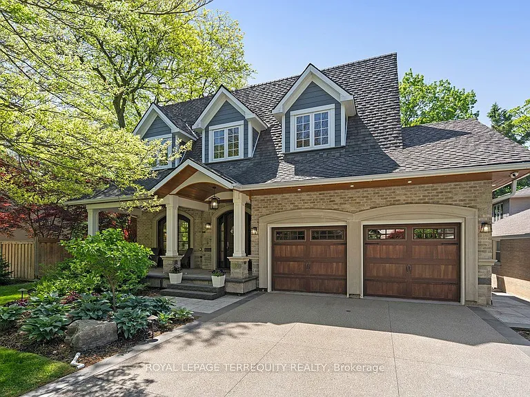 101 Chestnut Hills Pkwy — Photo 1