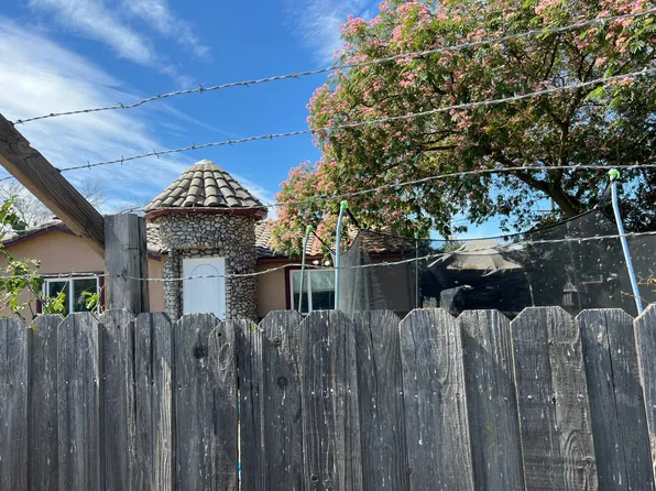 2420 North Ave, Sacramento, CA 95838