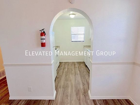 4th image of 500 Tennessee St NE Unit 10