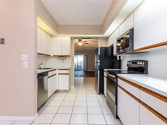 4th image of 1601 Abaco Drive #D1