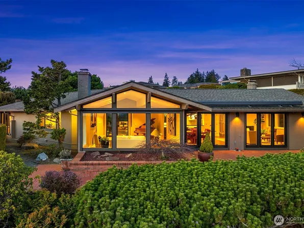 9001 NE 16th Street, Clyde Hill, WA 98004