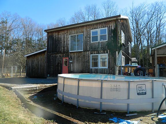 4th image of 2350-2352 Highland Lake Rd