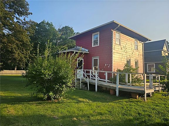 2nd image of 221 Crete Ave