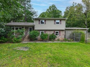 3926 Blumenthal Rd, Greensboro, NC 27406