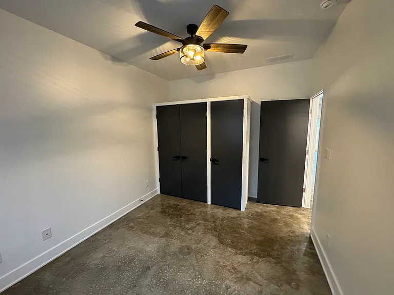 5222 Sherwin Ave — Photo 6