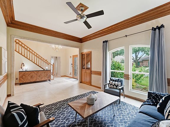 4th image of 1509 Aylesbury Ln