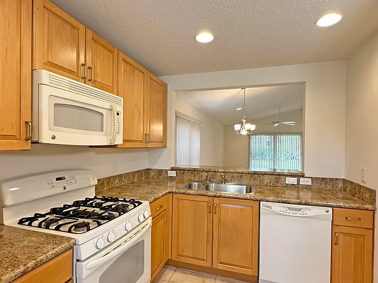 11329 SW Birch Tree Cir — Photo 12