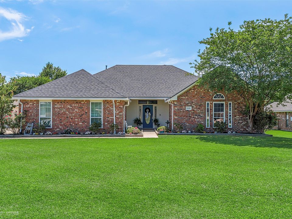 1st image of 118 Pebble Beach Dr