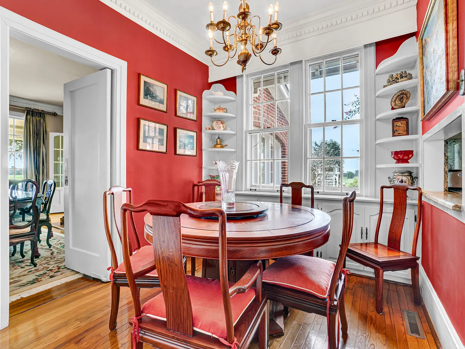 5 bed, 5000 sqft, $4,750 — Photo 3