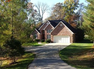 9609 Ridge Heights Rd, Fairview Hts, IL 62208