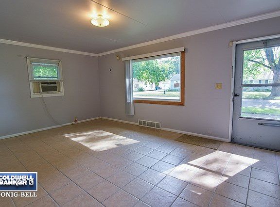 3rd image of 223 Westgate Dr