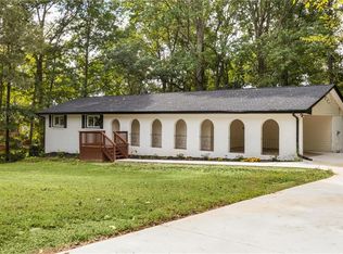 1019 Crestwood Ln, Stone Mountain, GA 30087