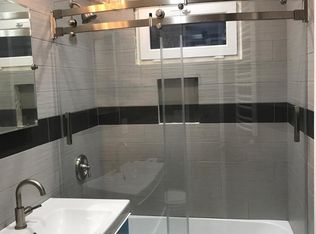 7027 65th St #2, Glendale, NY 11385