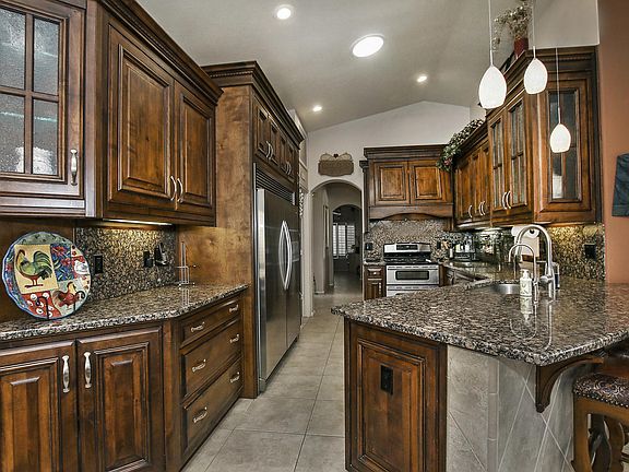 5th image of 3171 N Couples Dr
