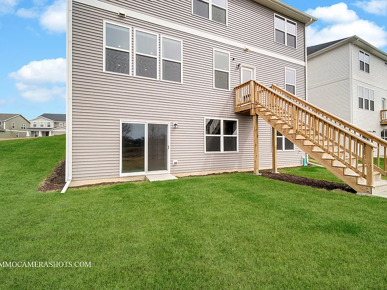 1398 Kessler Dr — Photo 31