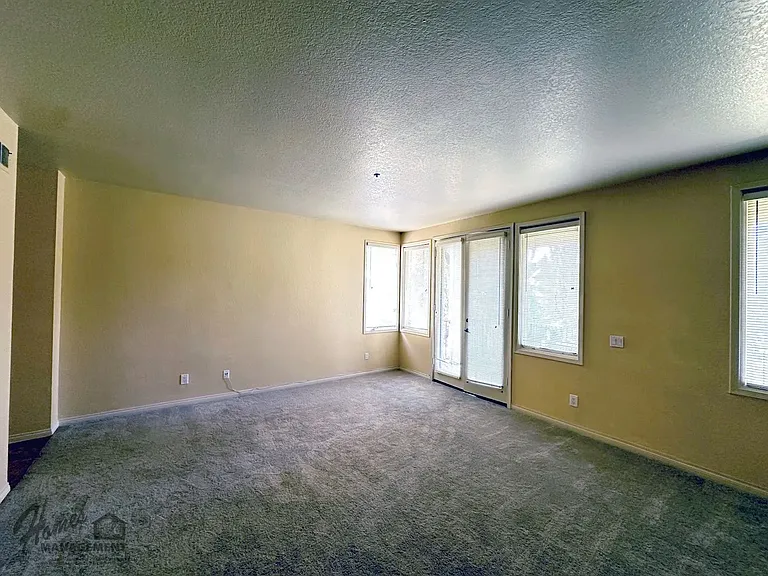 5375 Caminito Providencia — Photo 6
