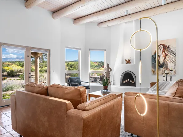 800 Calle David, Santa Fe, NM 87506