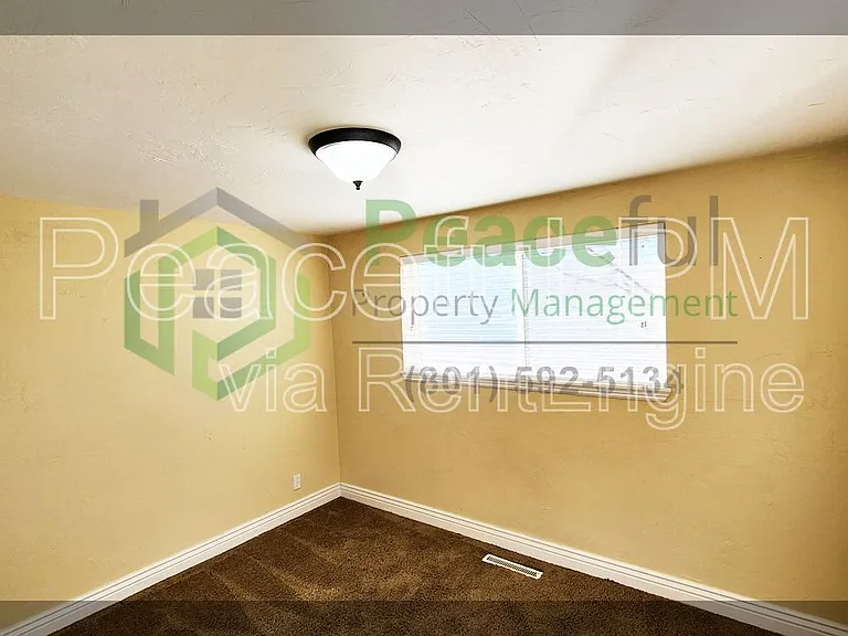122 N N St #10 — Photo 16