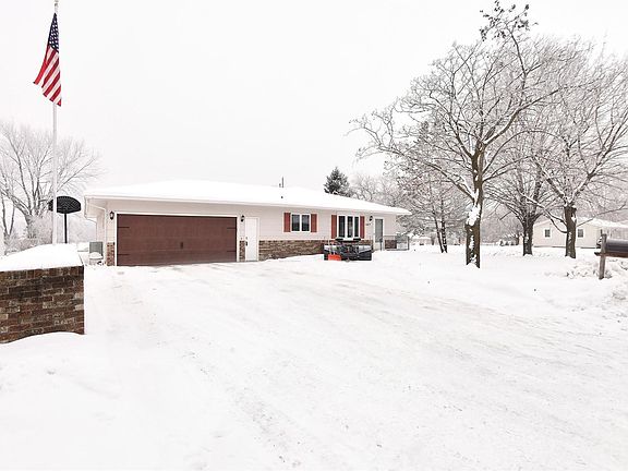 2nd image of 467 Hilltop Ave