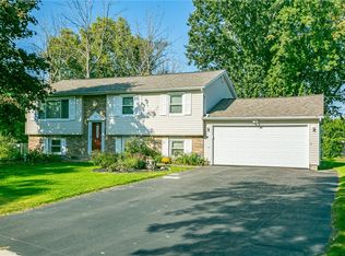 33 Emilia Cir, Rochester, NY 14606