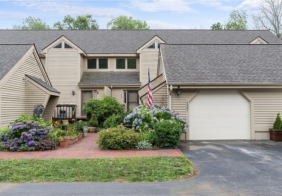 1st image of 137 Pine Glen Dr #137