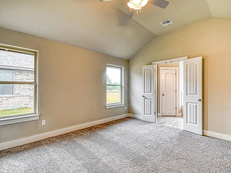 1016 E Jackrabbit Ln — Photo 15