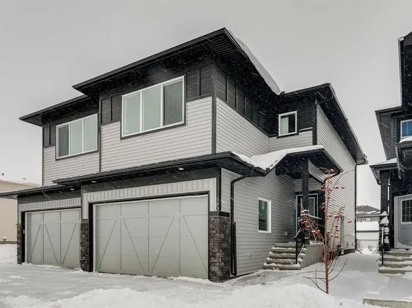 25 N Linden Pl, Rural Red Deer County, AB T4E 3C4