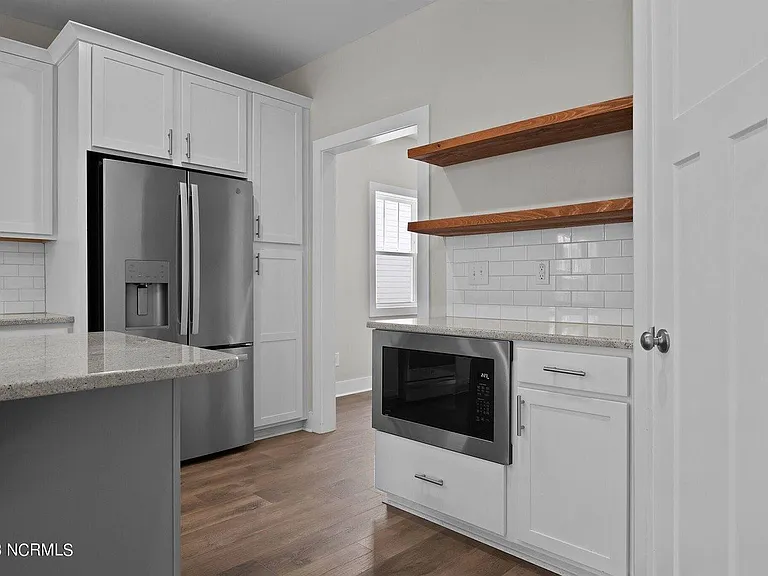 139 Crestview Rd — Photo 12