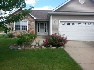 5318 Mirage Cir, Dimondale, MI 48821