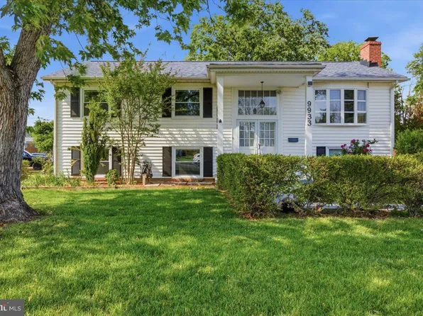 9933 Loudoun Ave, Manassas, VA 20109