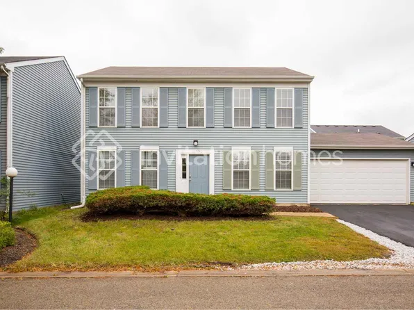 1740 Autumn Wind Ln, Aurora, IL 60504