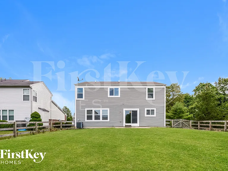 6747 Waverly Park — Photo 15