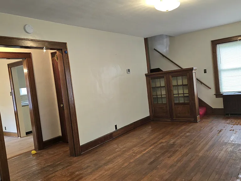 1911 Tracy St — Photo 11