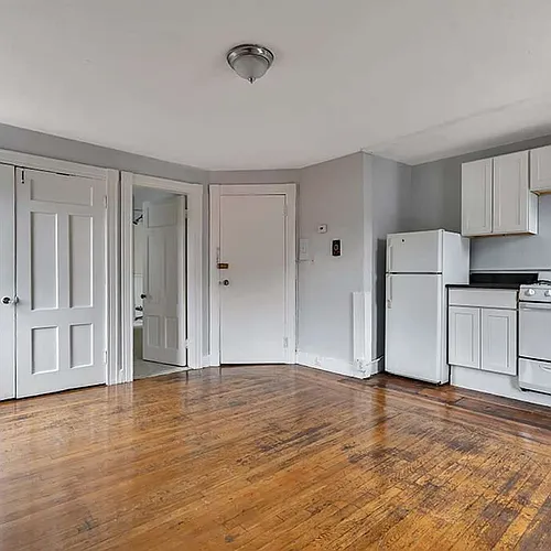 175 W Park Ave #4 Photo 1