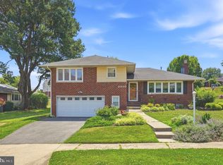 2303 Farringdon Rd, Baltimore, MD 21209