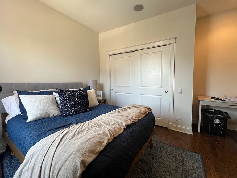 3647 N Wilton Ave #3 — Photo 16