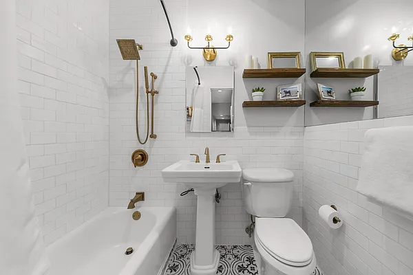 Sold by Compass | media 13