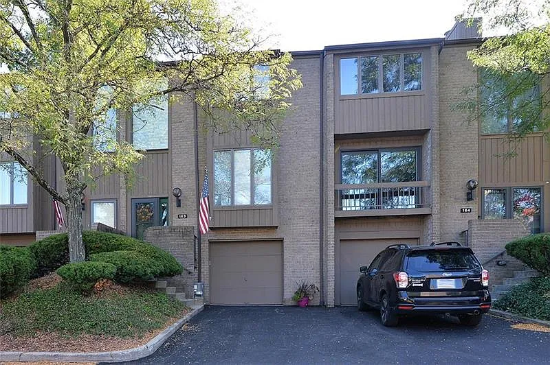 163 Linden Ct photo 1