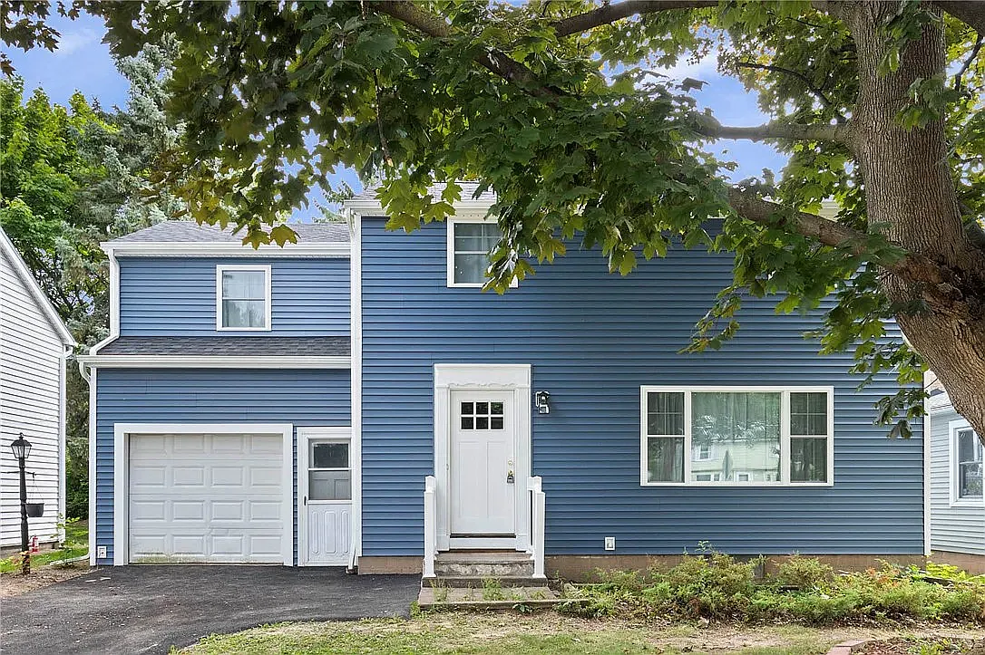 3 bed, 1592 sqft, $2,800 — Photo 1