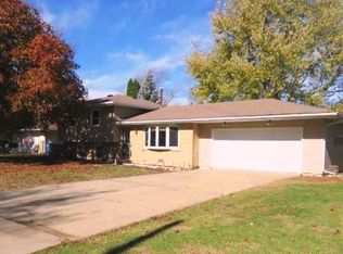 104 Morgan St, Dwight, IL 60420