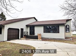 2406 13th Ave W, Williston, ND 58801