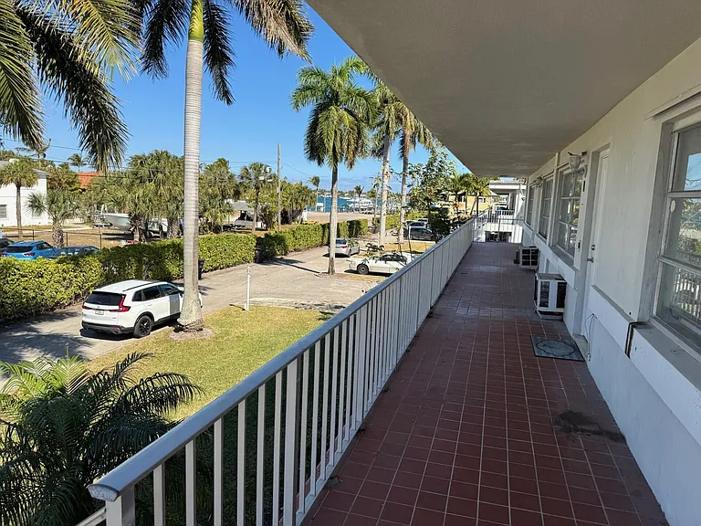 4800 N Flagler Dr #3 — Photo 5