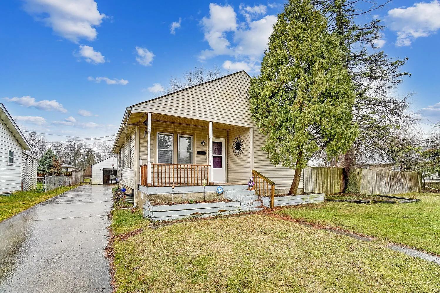 2097 Ferris Rd photo 1