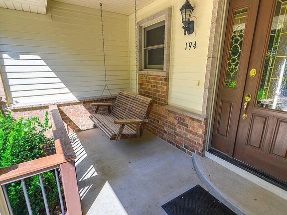 4th image of 194 Homestead Ln