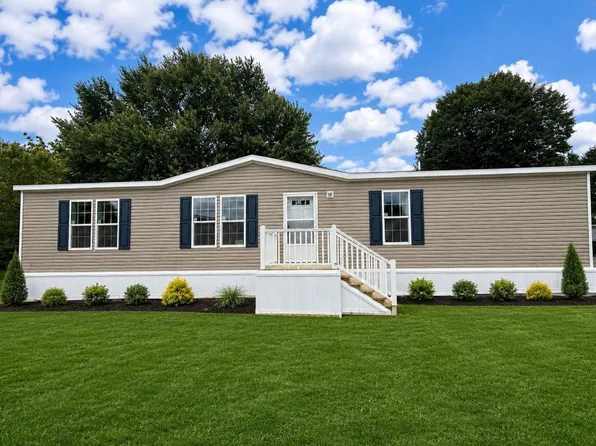 8879 Breinig Run Cir Unit 393, Breinigsville, PA 18031