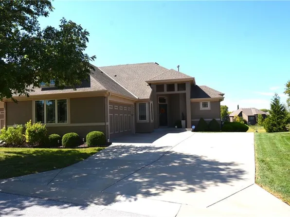10992 S Parish St, Olathe, KS 66061