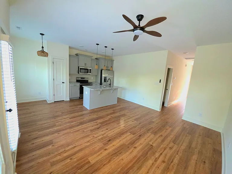 1040 Stamper Rd #A — Photo 8