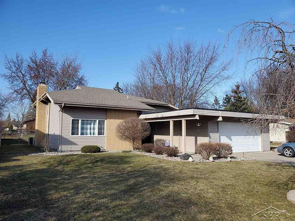 1st image of 5600 Threasa St
